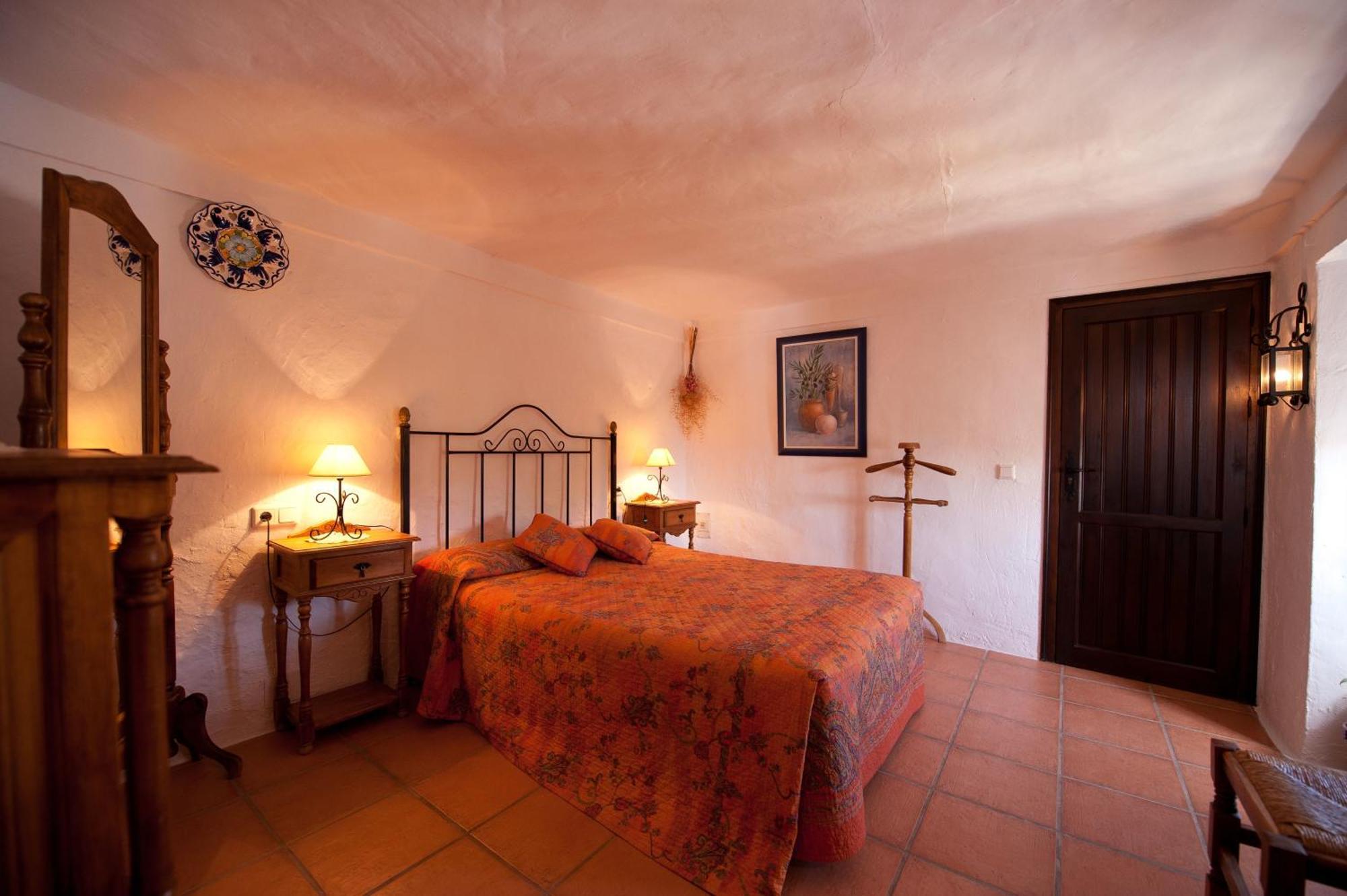 Cortijo La Haza Bed & Breakfast Iznajar Luaran gambar