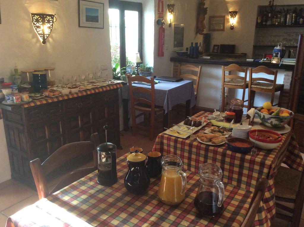 Cortijo La Haza Bed & Breakfast Iznajar Luaran gambar