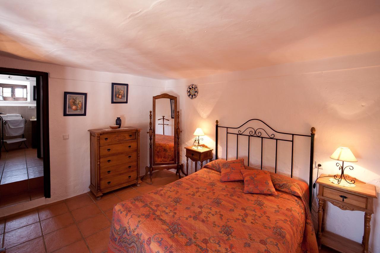 Cortijo La Haza Bed & Breakfast Iznajar Luaran gambar