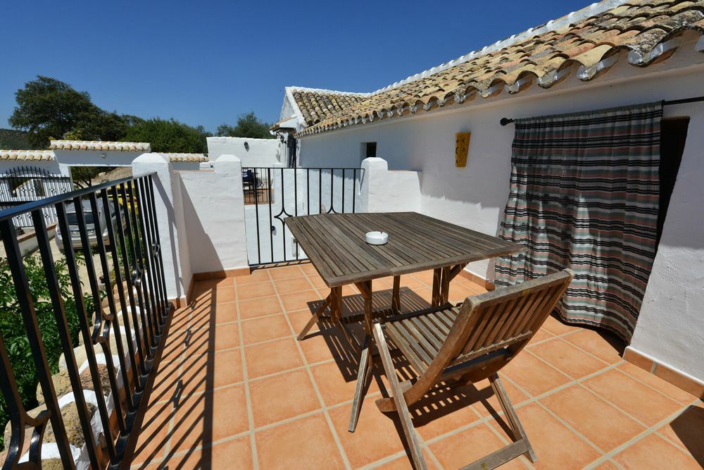 Cortijo La Haza Bed & Breakfast Iznajar Luaran gambar